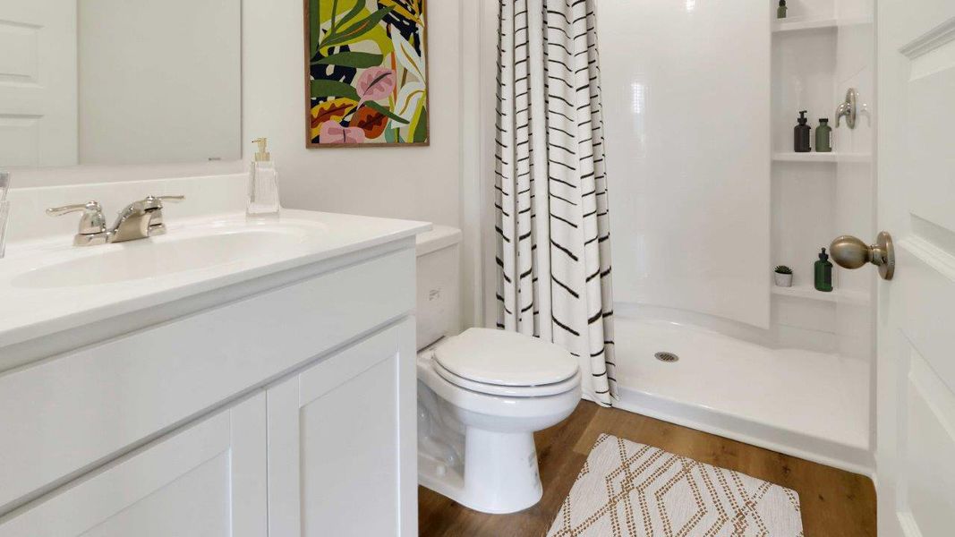 Furnished interior view inside a new home in Liberty, Panama City (Image 17).