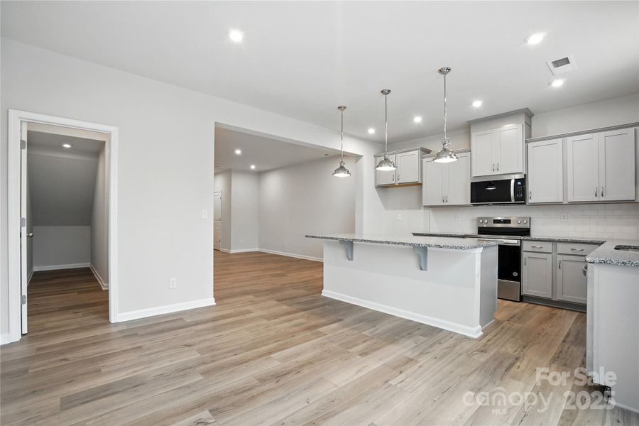 Spacious, unfurnished interior of a new home in Arbor Chase, Clover (Image 8). Spacious, unfurnished interior of a new home in Arbor Chase, Clover (Image 8).