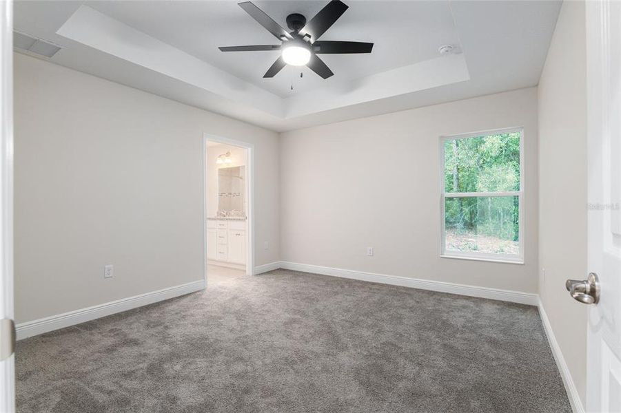Spacious, unfurnished interior of a new home in , Citrus Springs (Image 18).