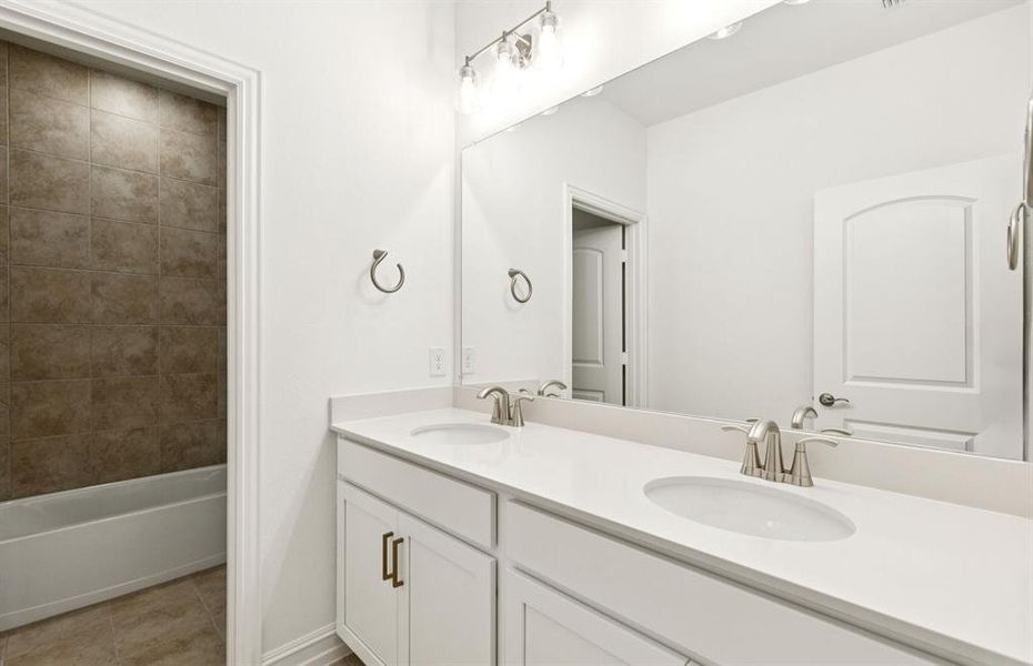 Spacious secondary bathroom
