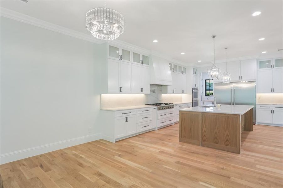 Furnished interior view inside a new home in , Richardson (Image 17).