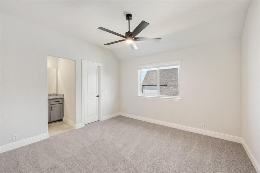 Spacious, unfurnished interior of a new home in Ridgepoint, Midlothian (Image 22).