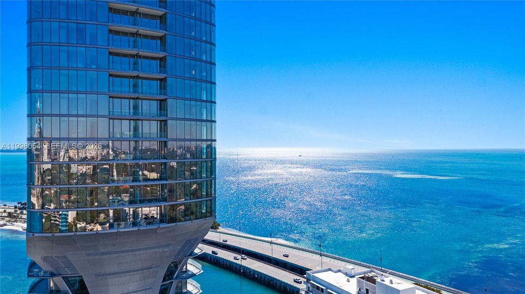 Condo located in Miami, FL showcasing its design and architecture (Image 3). Condo located in Miami, FL showcasing its design and architecture (Image 3).