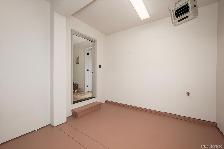 Spacious, unfurnished interior of a new home in , Granby (Image 19). Spacious, unfurnished interior of a new home in , Granby (Image 19).