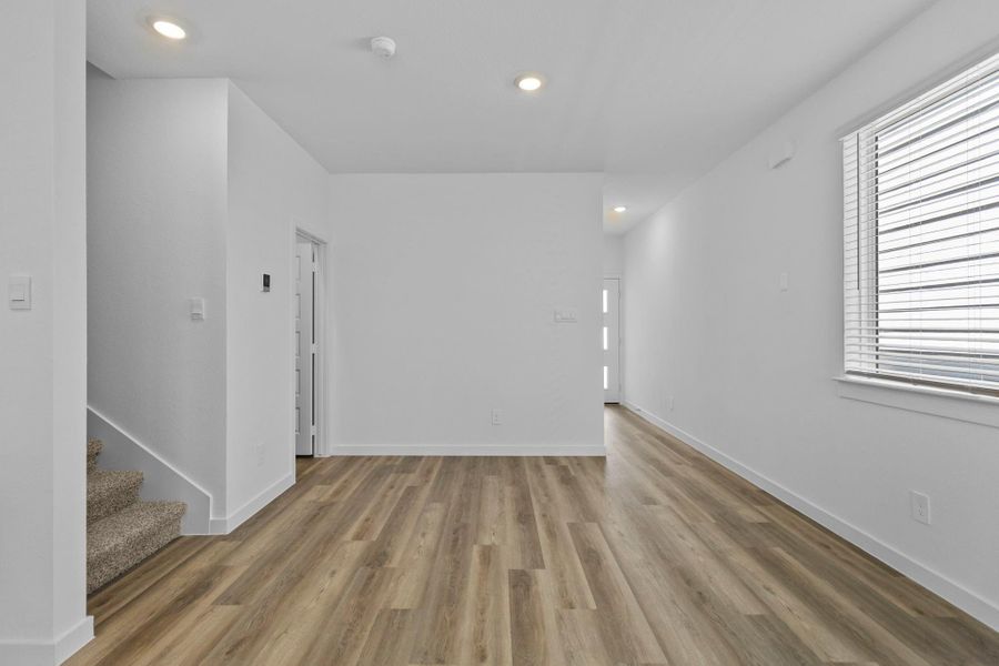 Spacious, unfurnished interior of a new home in Highland Court, Houston (Image 21). Spacious, unfurnished interior of a new home in Highland Court, Houston (Image 21).