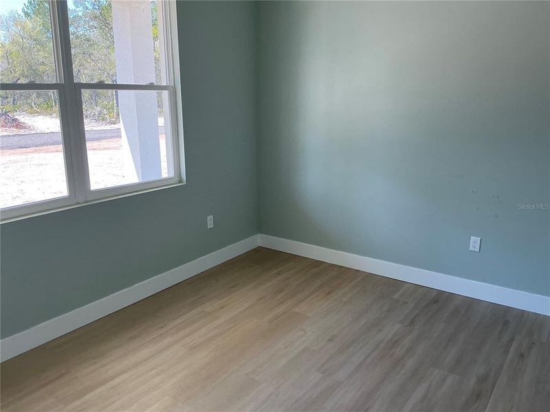 Spacious, unfurnished interior of a new home in , Deltona (Image 9).