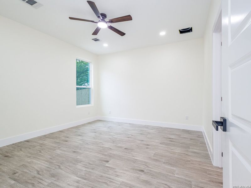 Spacious, unfurnished interior of a new home in , Brownwood (Image 17).