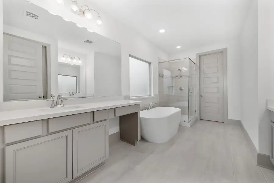 Furnished interior view inside a new home in Cross Creek West, Fulshear (Image 13).