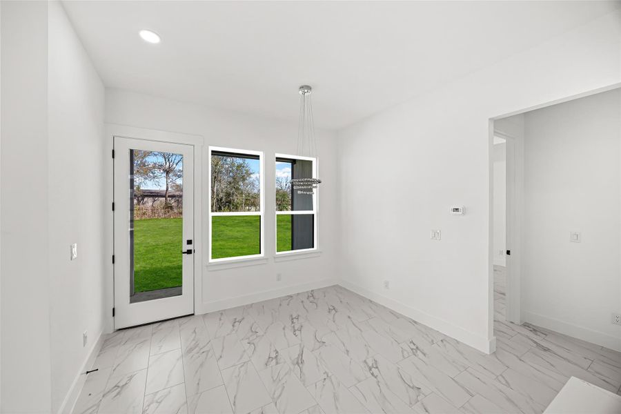 Spacious, unfurnished interior of a new home in , Dayton (Image 18).