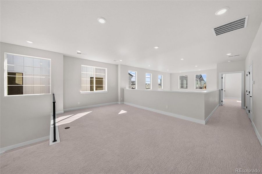 Spacious, unfurnished interior of a new home in , Littleton (Image 13).