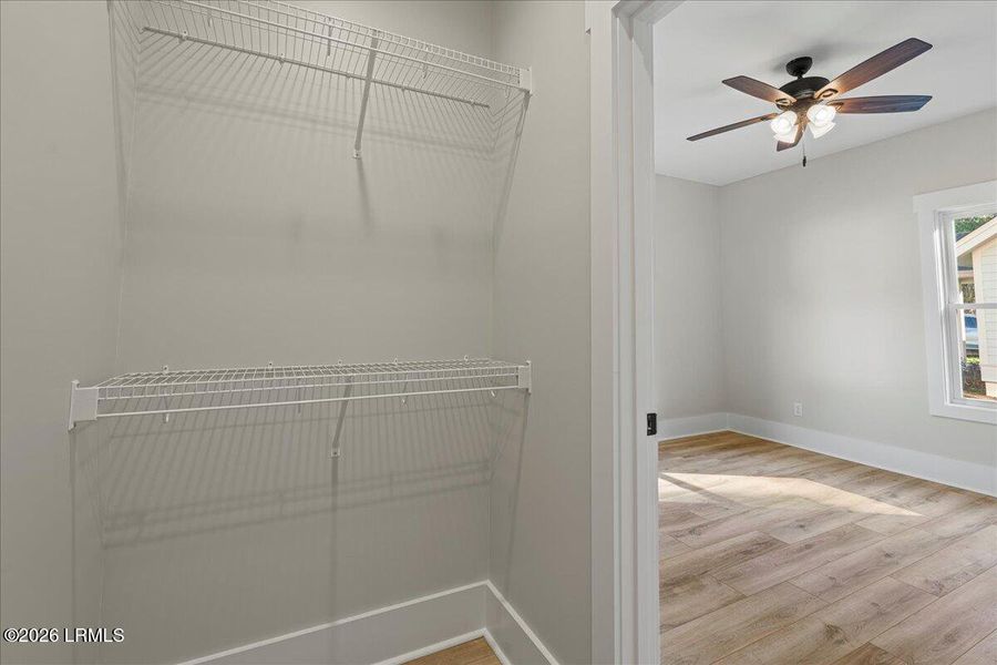 Spacious, unfurnished interior of a new home in , Beaufort (Image 68).