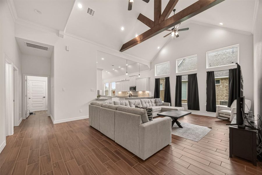 Furnished interior view inside a new home in , Anahuac (Image 7).