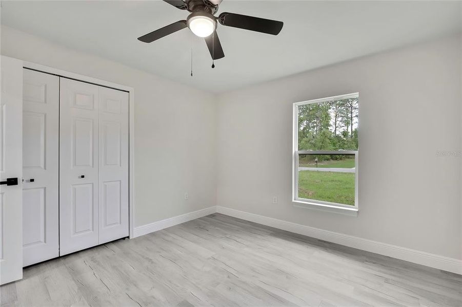 Spacious, unfurnished interior of a new home in , Dunnellon (Image 11).