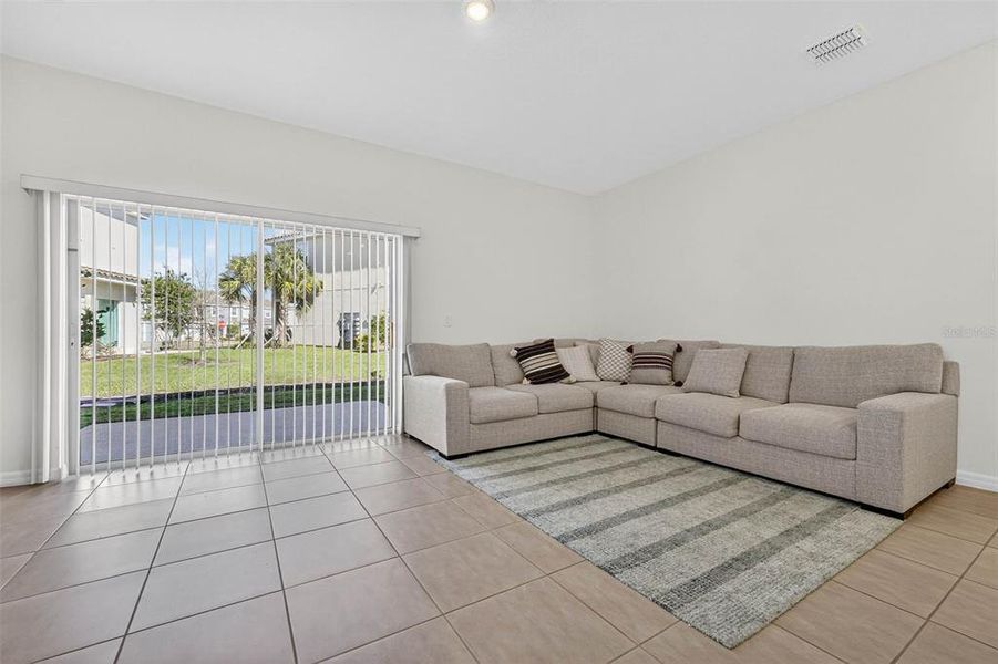 Furnished interior view inside a new home in , Kissimmee (Image 25).