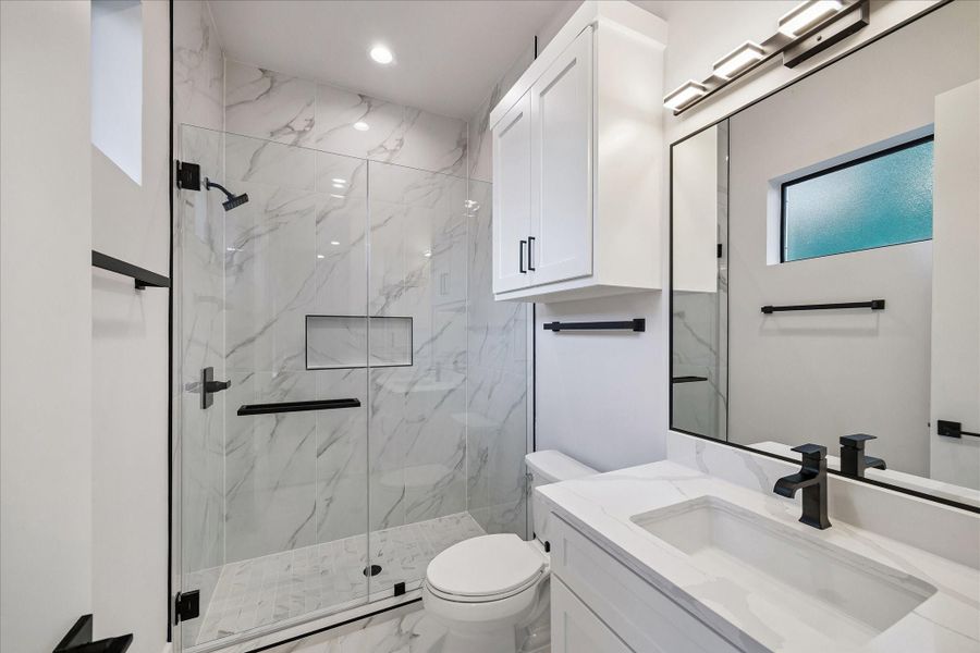 Furnished interior view inside a new home in , Bellaire (Image 6).