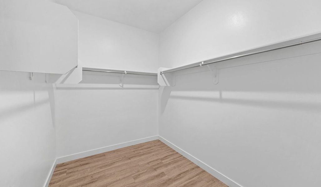 Spacious, unfurnished interior of a new home in Solterra, Green Valley (Image 30).