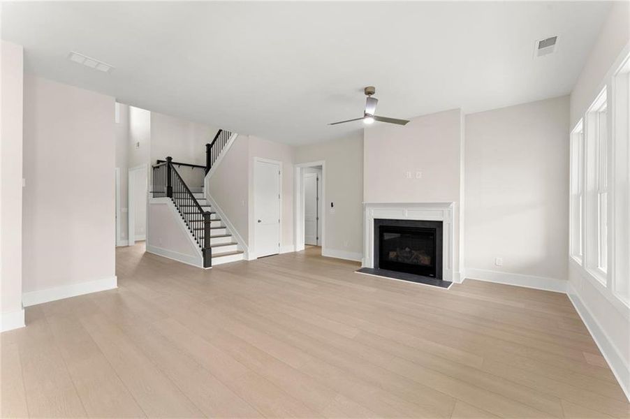 Spacious, unfurnished interior of a new home in Hillgrove Preserve, Powder Springs (Image 45).