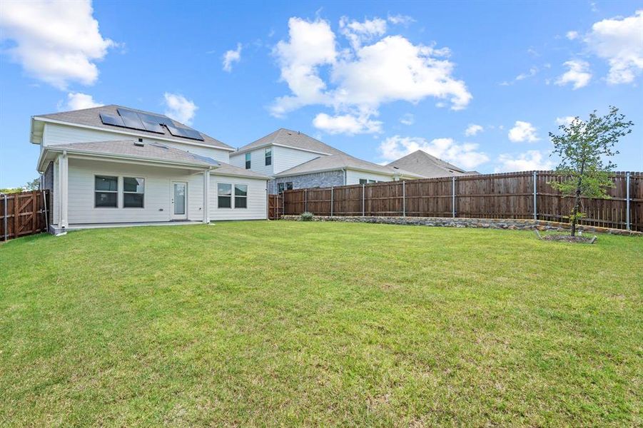 Front exterior of a new home in Briarwood Hills - Highland Series, Forney, TX, highlighting curb appeal (Image 24). Front exterior of a new home in Briarwood Hills - Highland Series, Forney, TX, highlighting curb appeal (Image 24).