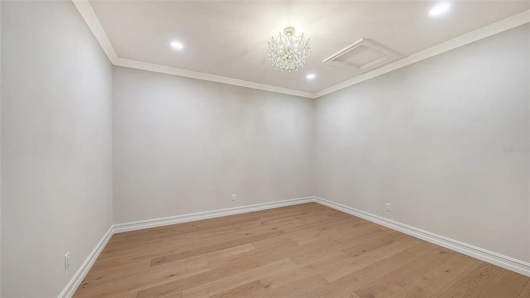 Spacious, unfurnished interior of a new home in , Sarasota (Image 47).