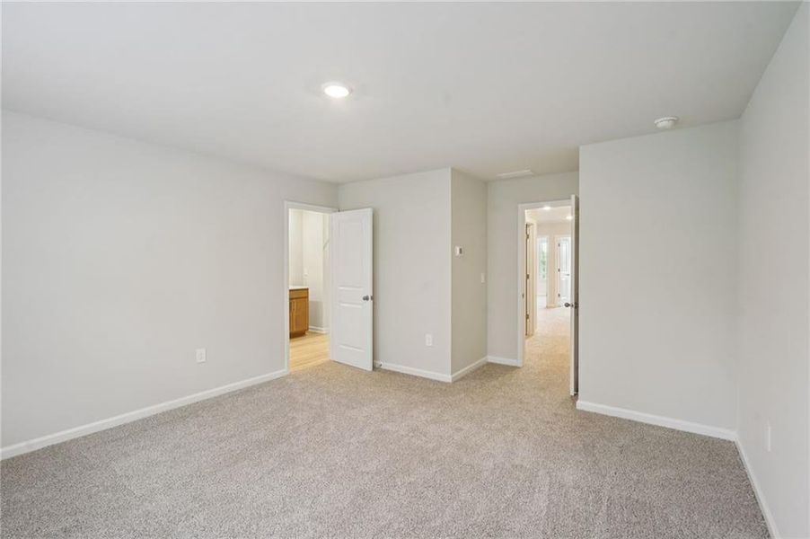 Spacious, unfurnished interior of a new home in Avalon - Vista Series, Conyers (Image 19). Spacious, unfurnished interior of a new home in Avalon - Vista Series, Conyers (Image 19).