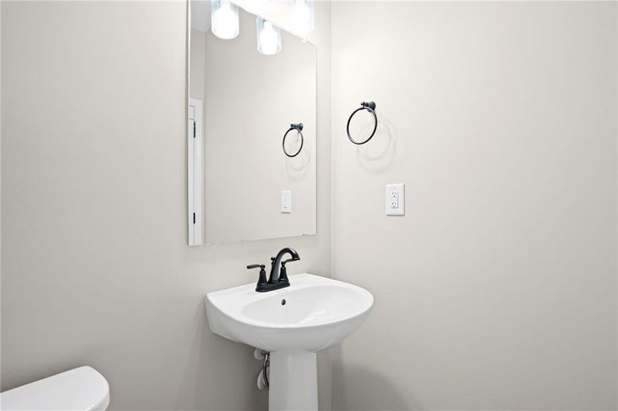 Furnished interior view inside a new home in Twin Lakes, Braselton (Image 5).