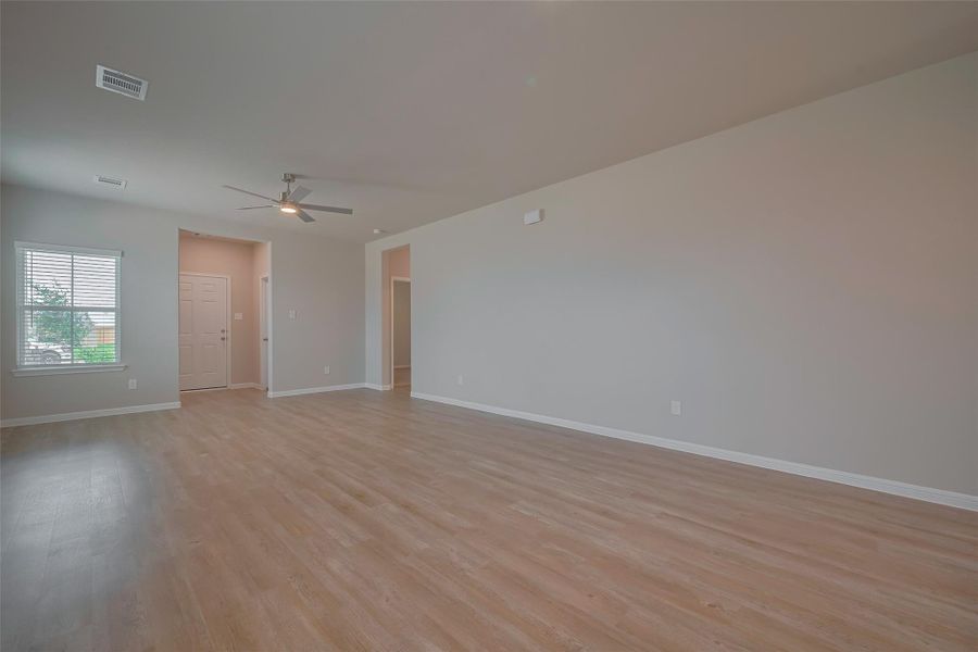 Spacious, unfurnished interior of a new home in La Segarra, Brookshire (Image 34). Spacious, unfurnished interior of a new home in La Segarra, Brookshire (Image 34).