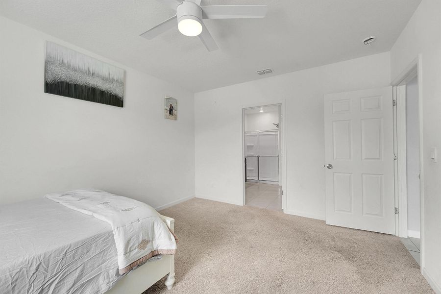 Image 35 of a home in .