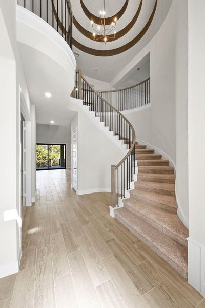 Spacious, unfurnished interior of a new home in Santa Rita Ranch, Liberty Hill (Image 14).