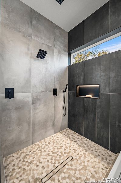 Close-up of interior finishes inside a home in , San Antonio (Image 20).