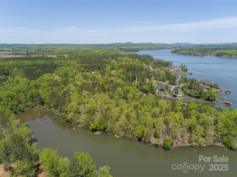 Edgewater on Lake Tillery community