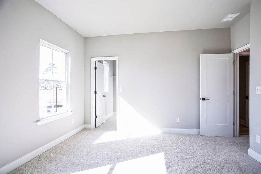 Spacious, unfurnished interior of a new home in Maddox Landing, Hoschton (Image 14). Spacious, unfurnished interior of a new home in Maddox Landing, Hoschton (Image 14).