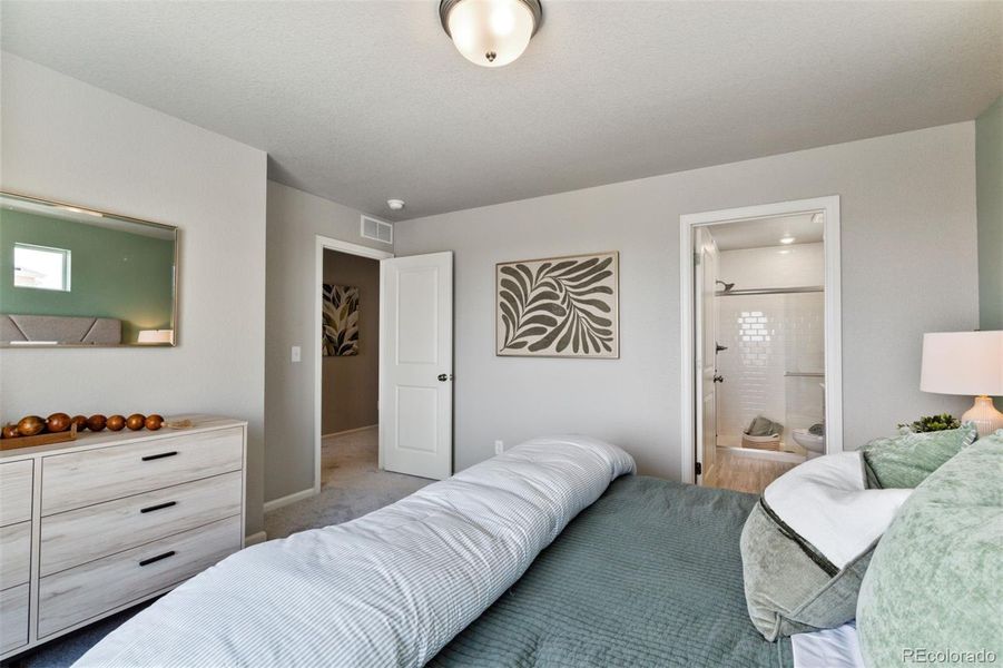 Furnished interior view inside a new home in , Aurora (Image 1).