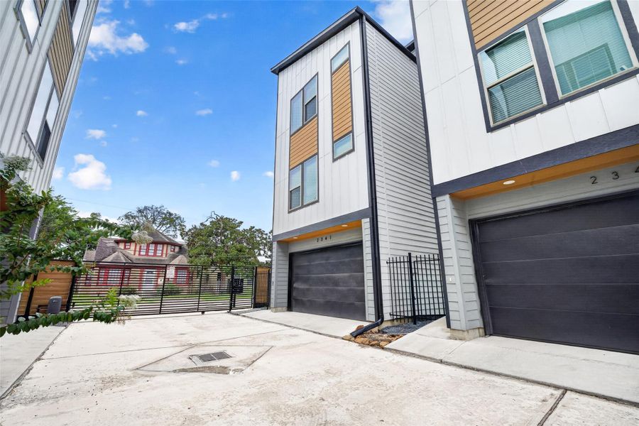 Front exterior of a new home in , Houston, TX, highlighting curb appeal (Image 25).