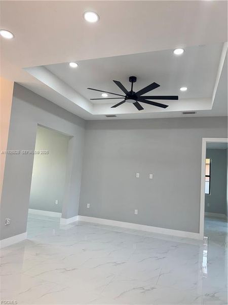 Spacious, unfurnished interior of a new home in , Lehigh Acres (Image 15).