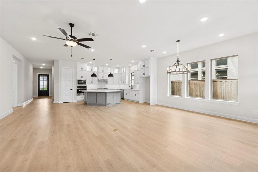 Spacious, unfurnished interior of a new home in South Pointe Cottage Series, Mansfield (Image 24). Spacious, unfurnished interior of a new home in South Pointe Cottage Series, Mansfield (Image 24).