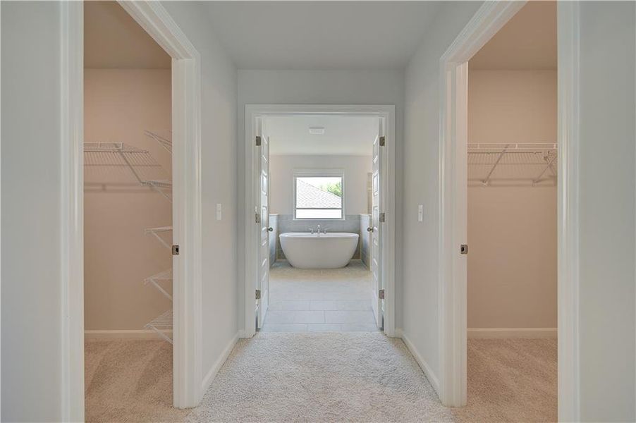 Spacious, unfurnished interior of a new home in Grandview at Millers Mill, Stockbridge (Image 14).