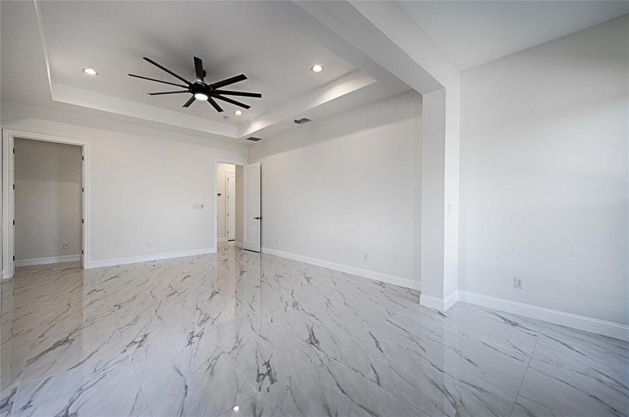 Spacious, unfurnished interior of a new home in , Midlothian (Image 33).