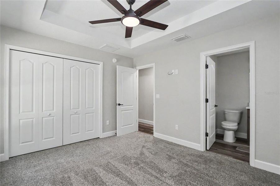 Spacious, unfurnished interior of a new home in , Dunnellon (Image 51).