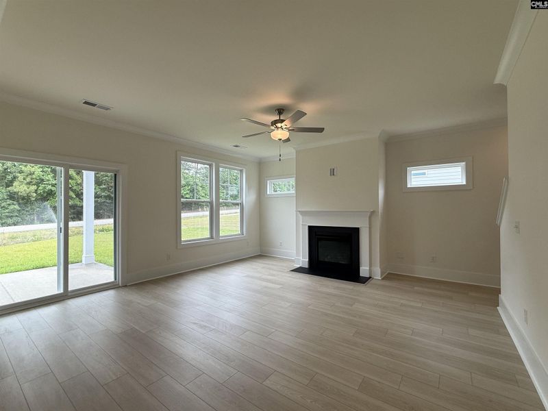 Spacious, unfurnished interior of a new home in Cottages at Roofs Pond, West Columbia (Image 24).