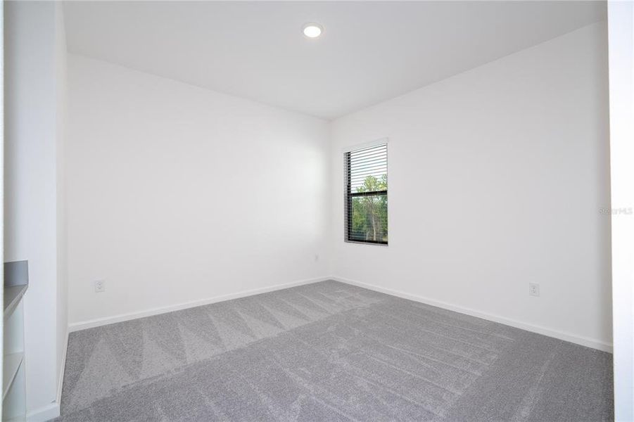 Spacious, unfurnished interior of a new home in , Orlando (Image 83).