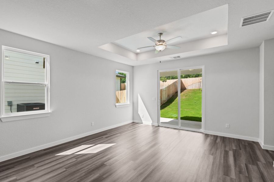 Spacious, unfurnished interior of a new home in The Meadows at Hunters Ranch, San Antonio (Image 17).