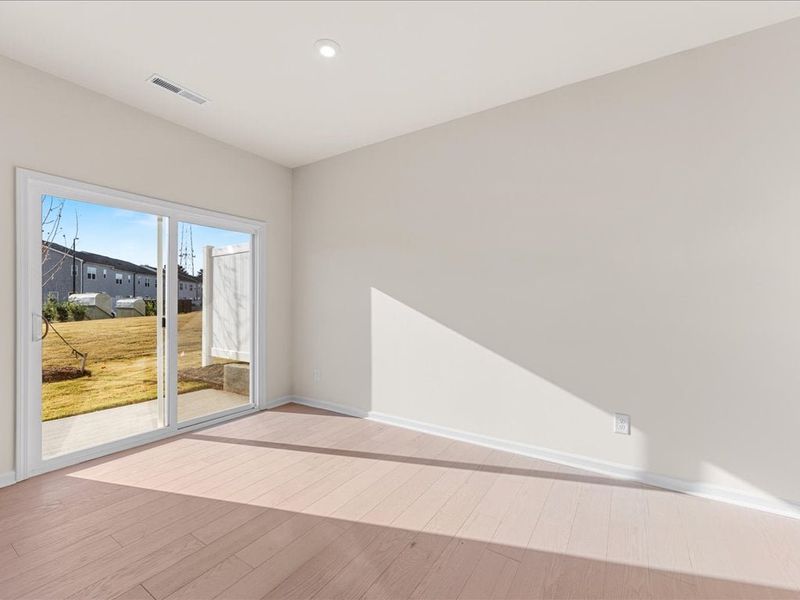 Spacious, unfurnished interior of a new home in Fifteen 15 Cannon, Charlotte (Image 20).