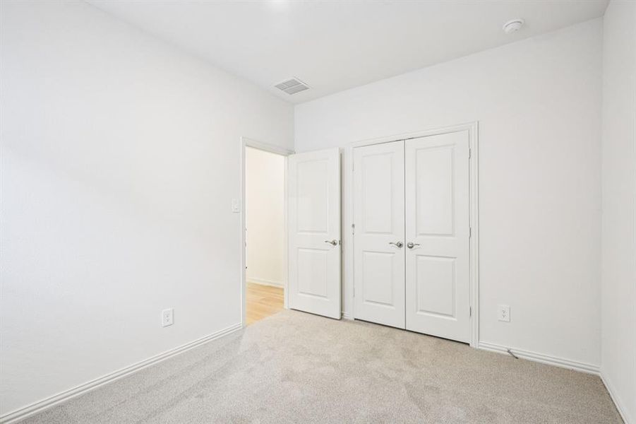 Spacious, unfurnished interior of a new home in Lakehaven - Spring Series, Farmersville (Image 25).