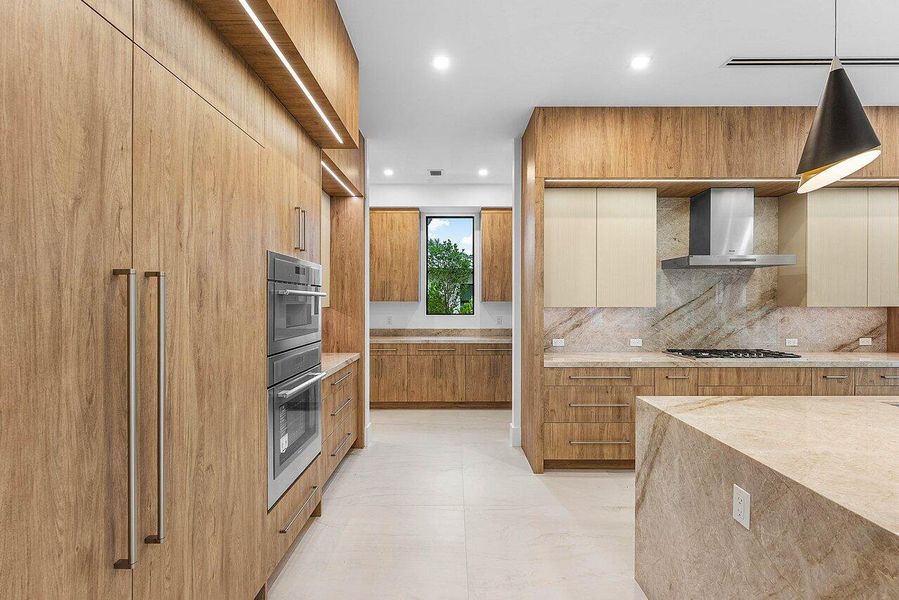 025-3100PalmDrive-DelrayBeach-FL-33483-S