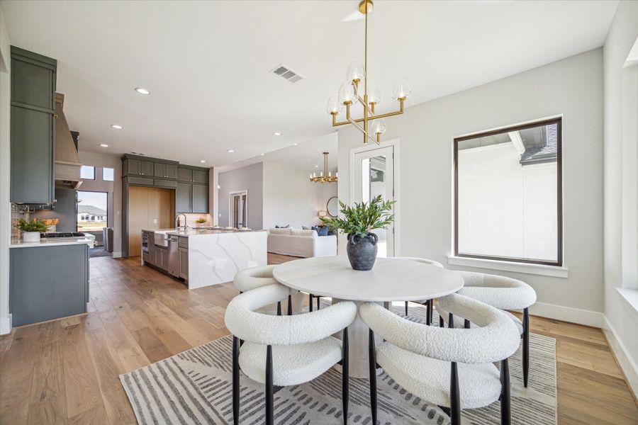 Furnished interior view inside a new home in Sienna, Missouri City (Image 11).