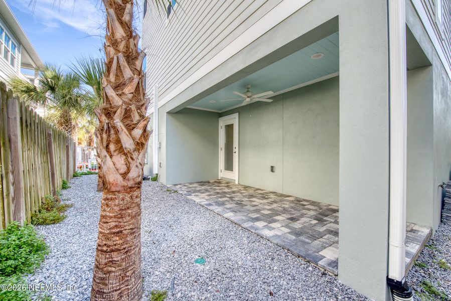 Exterior details and patio area of a home in , Jacksonville Beach (Image 3).