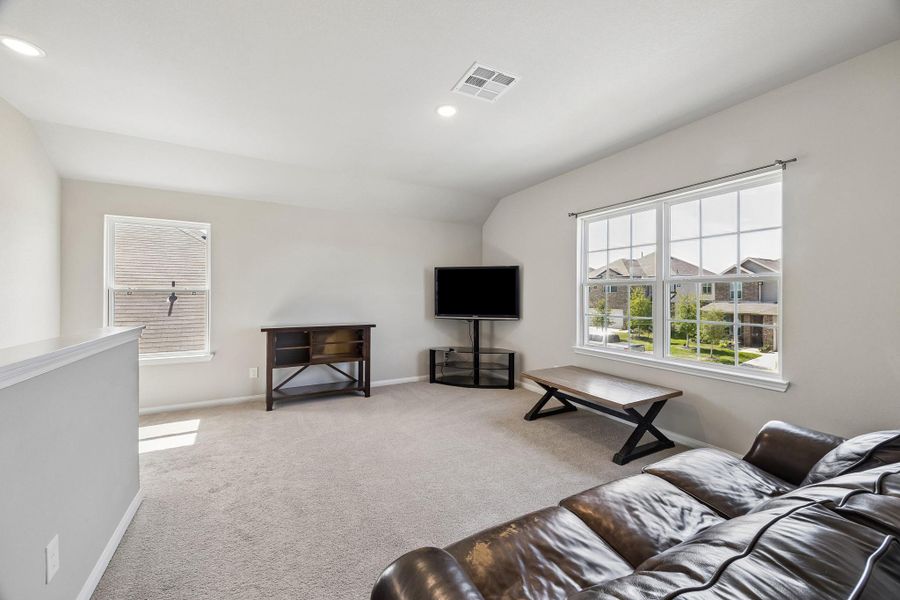 Furnished interior view inside a new home in Madison Bend, Conroe (Image 10). Furnished interior view inside a new home in Madison Bend, Conroe (Image 10).