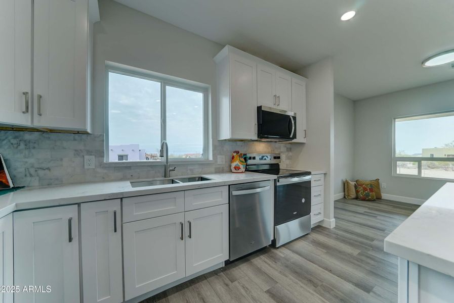 4294 N Wolverine Pass Rd-14