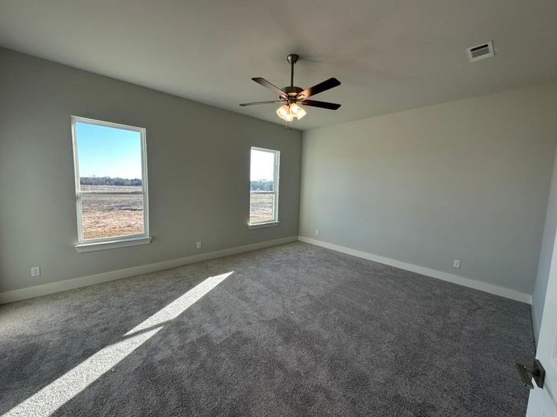 Spacious, unfurnished interior of a new home in Fannin Ranch, Leonard (Image 7).
