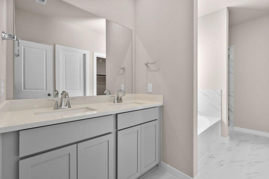 Furnished interior view inside a new home in Arabella on the Prairie 60', Richmond (Image 7).